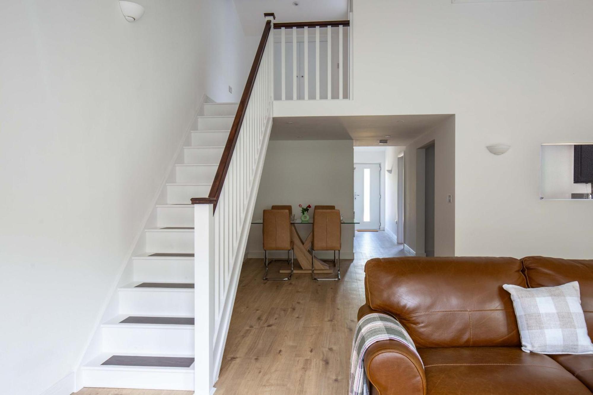 Aintree Cottage 赛伦塞斯特 外观 照片